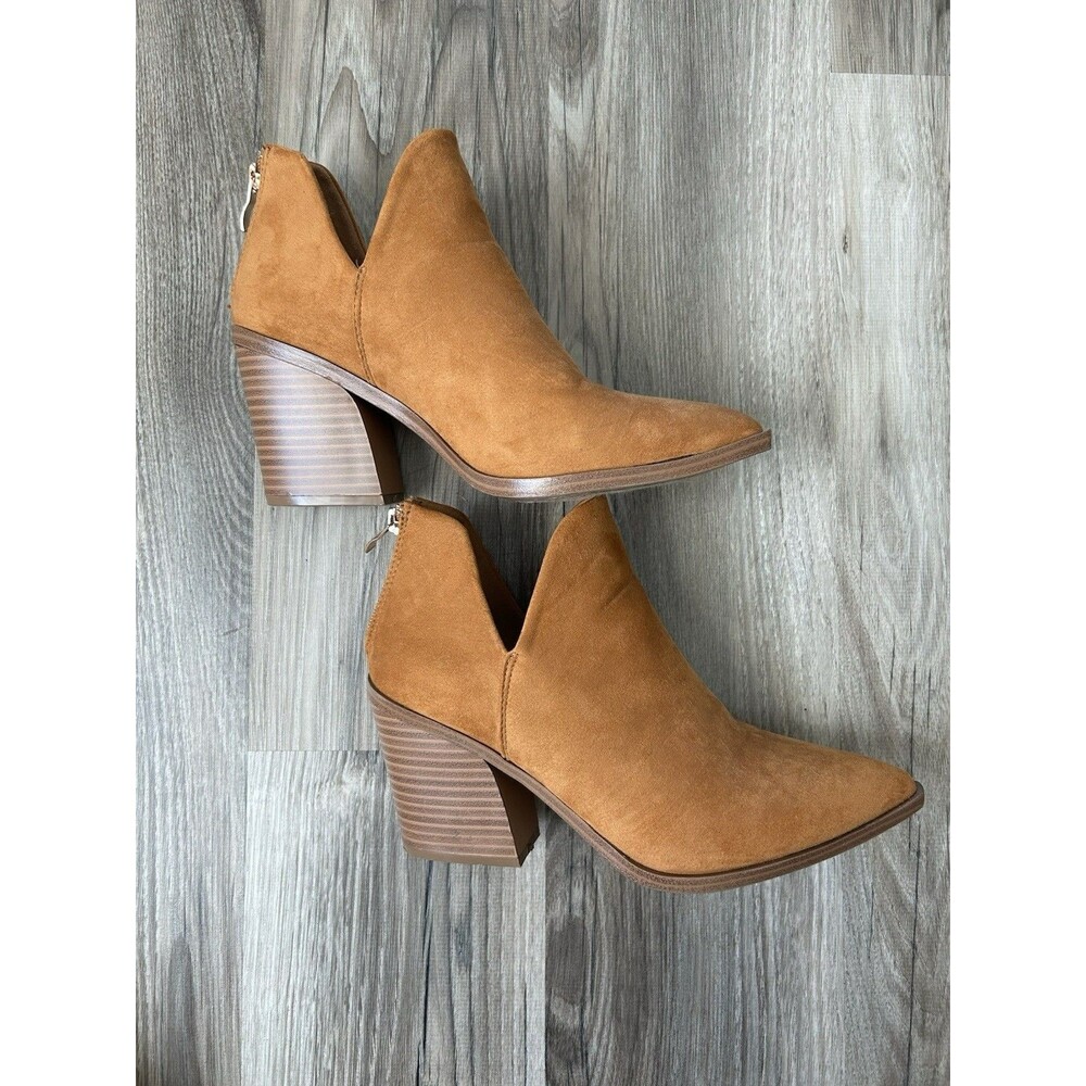 Tan Pointed Toe Ankle Booties Size 7 Block Heel V-Cut Suede Western Back Zip